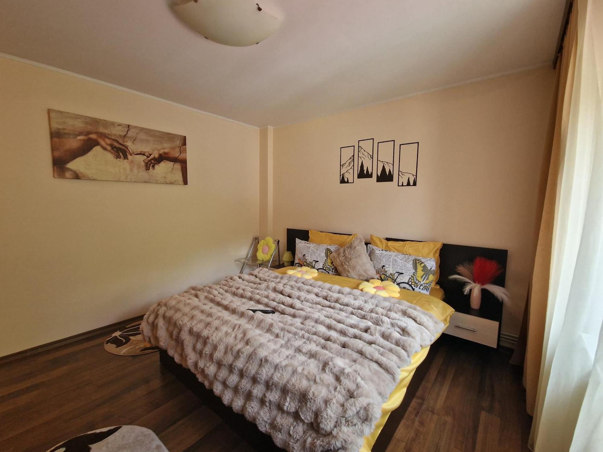 Apartament Red & Yellow Slănic-Moldova Zewnętrze zdjęcie