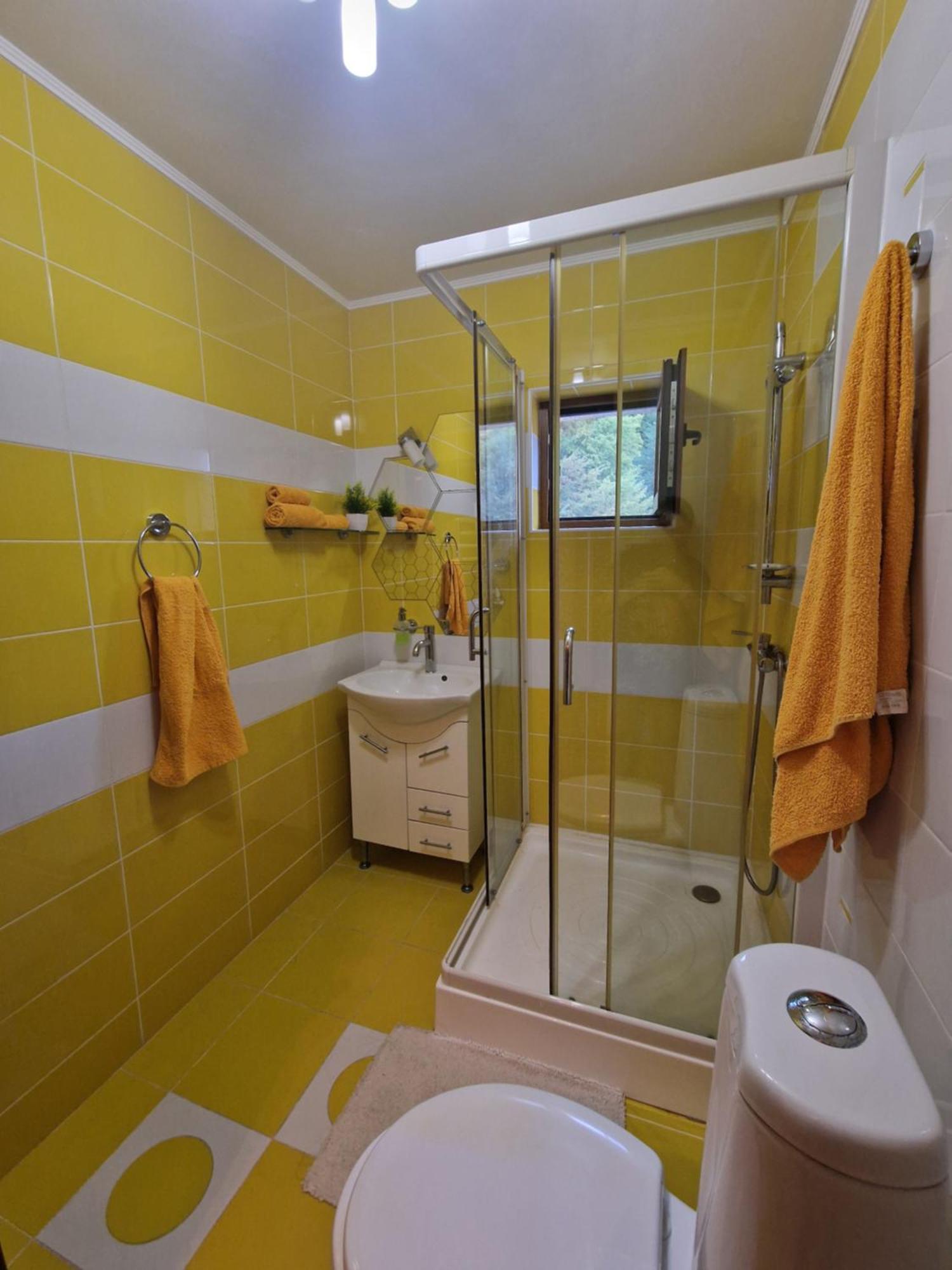 Apartament Red & Yellow Slănic-Moldova Pokój zdjęcie
