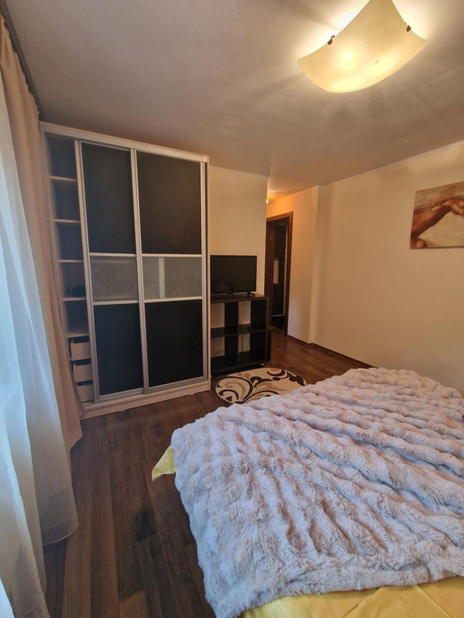 Apartament Red & Yellow Slănic-Moldova Zewnętrze zdjęcie